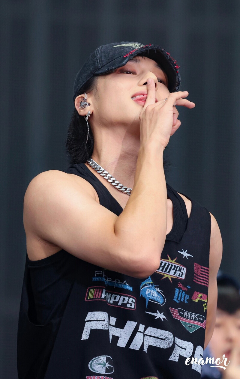 240818 ATEEZ Wooyoung at SUMMER SONIC 2024 in Tokyo documents 1