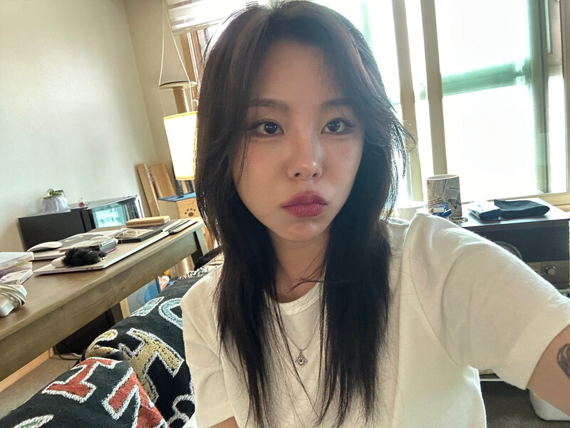 241006 Wheein x Weverse documents 1