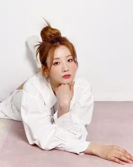 211124, 211202 Apink BOMI 2022 Season's Greetings 'OH MY WISHLIST' behind