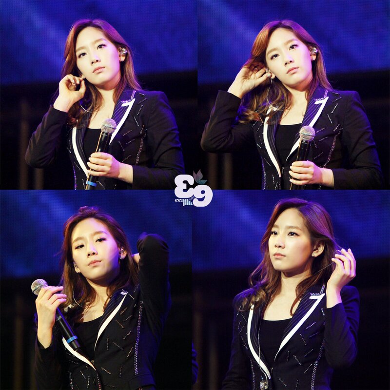 121021 Girls' Generation Taeyeon at GS& Concert documents 7