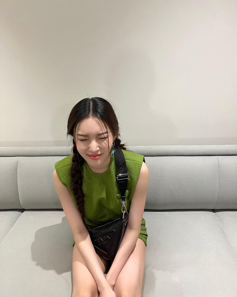 220224 Chungha Instagram Update documents 2