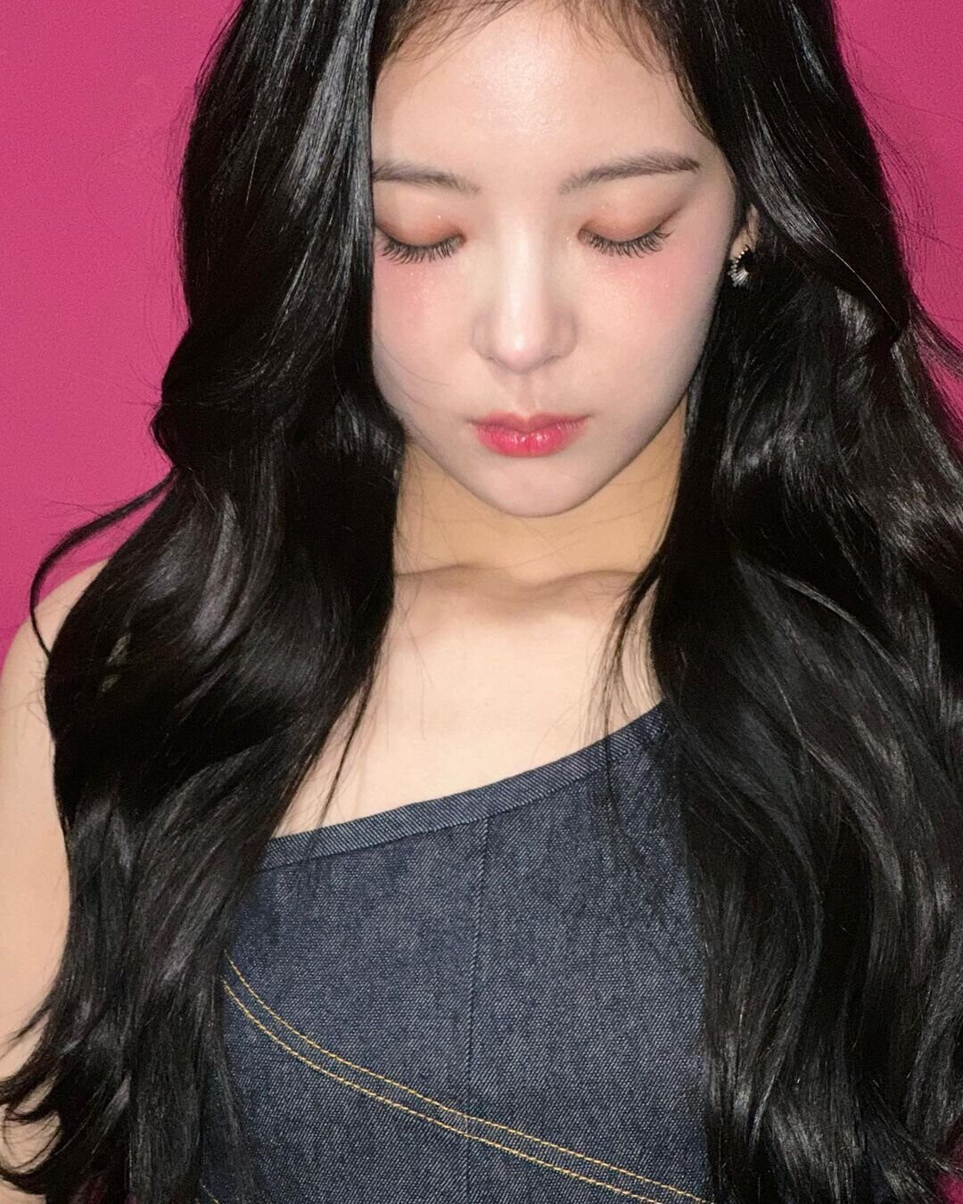 221211 ITZY Lia Instagram Update | kpopping