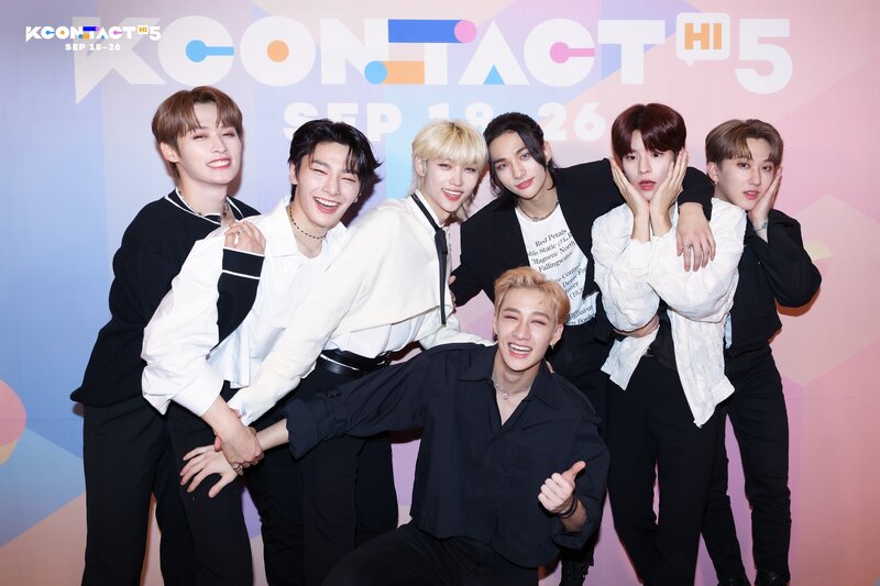 210919 KCON Twitter Update - Stray Kids at KCON:TACT HI 5 documents 1