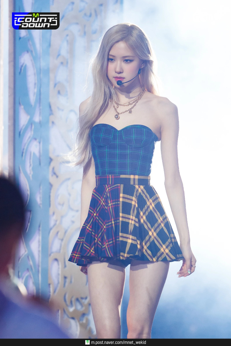 210318 BLACKPINK Rosé - 'On The Ground' at M Countdown documents 2