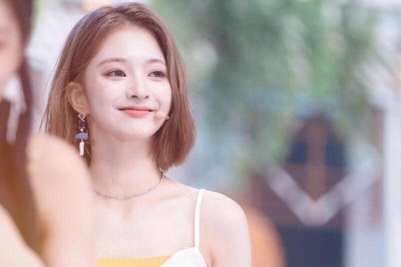 220703 fromis_9 Nagyung - 'Stay This Way' at Inkigayo documents 7