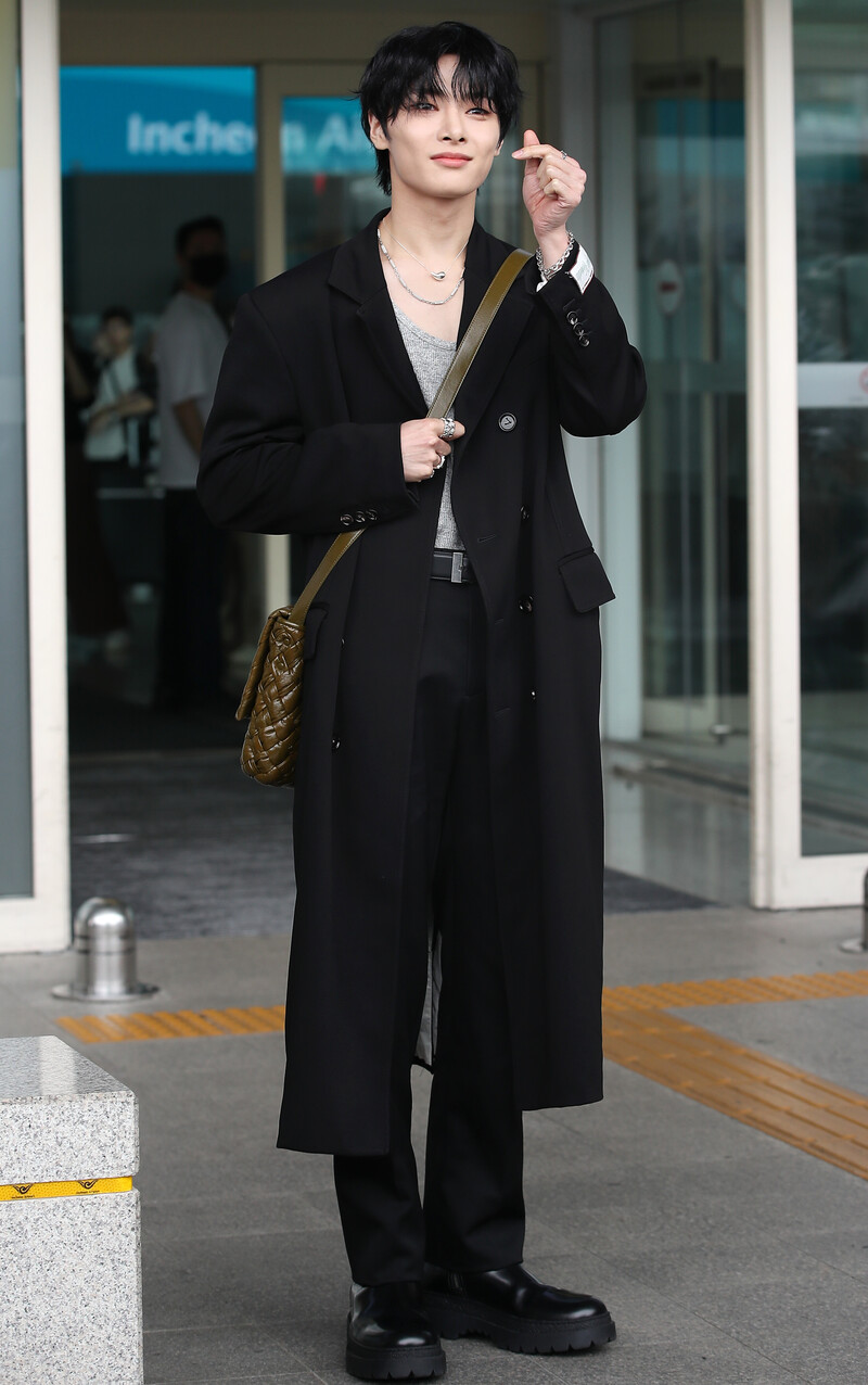 240920 StrayKids I.N at Incheon International Airport documents 5