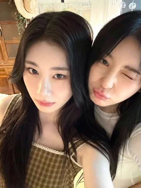 240625 - CHAERYEONG SNS Update with LEE CHAEYEON