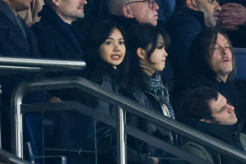 231128 - LISA at PSG vs. Newcastle United FC UEFA Champions League Match in Paris documents 2