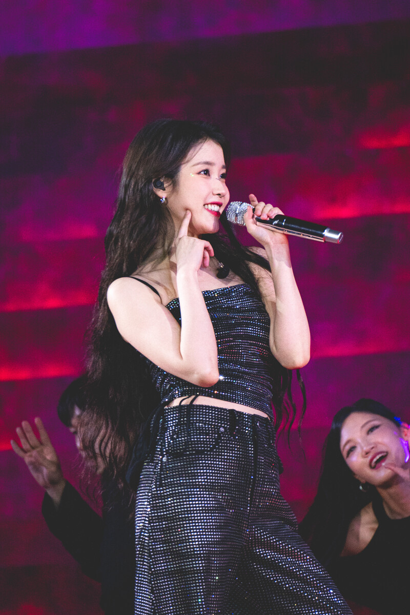 240921 IU - HEREH World Tour Concert Encore: The Winning in Seoul Day 1 documents 5