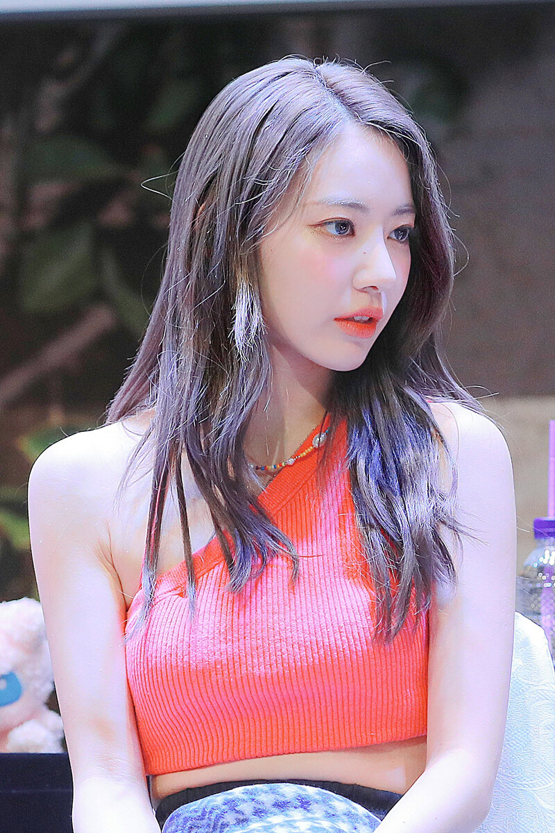 220515 LE SSERAFIM Sakura - Fansign documents 9