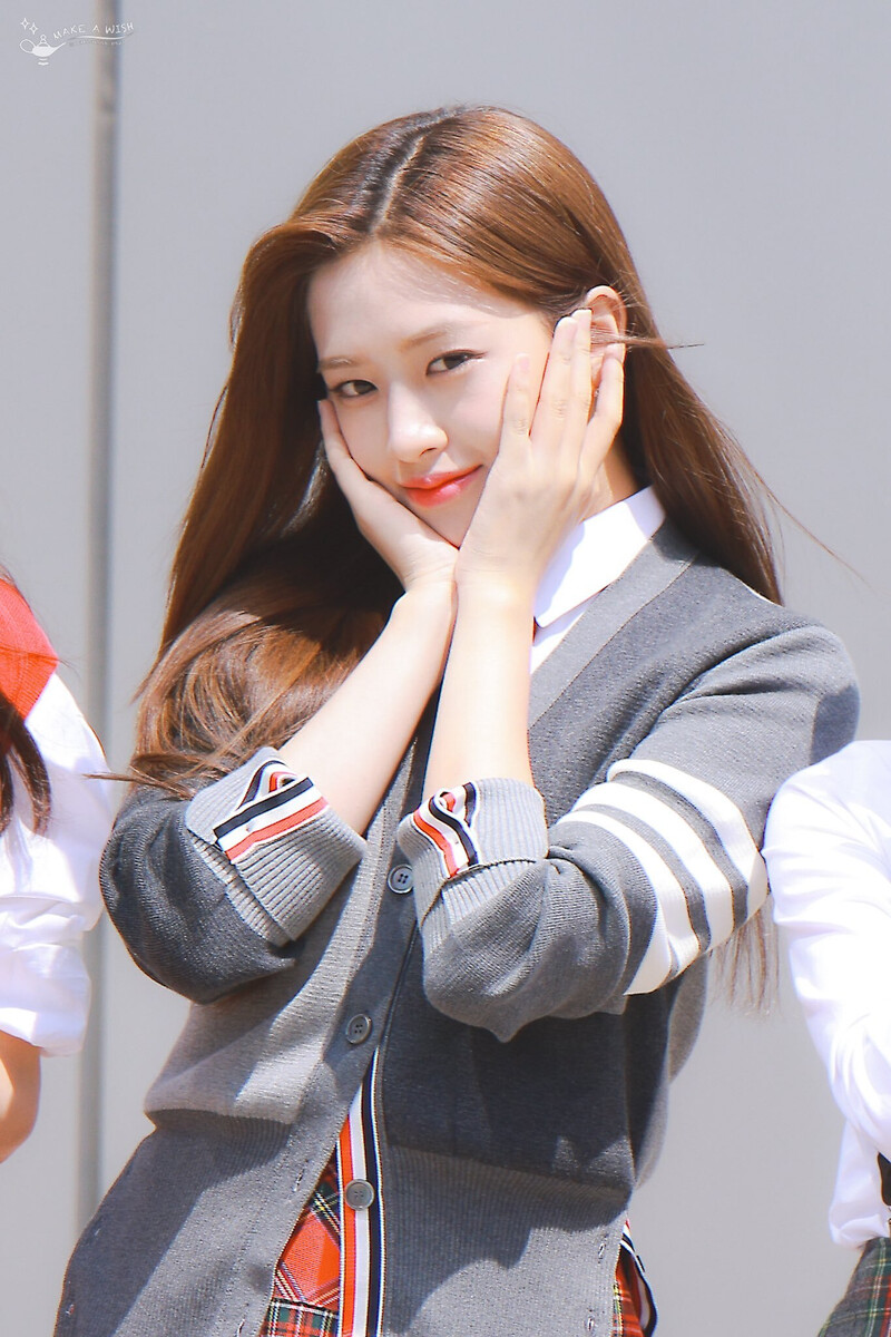 220818 IVE Yujin - 'Knowing Bros' Commute documents 10