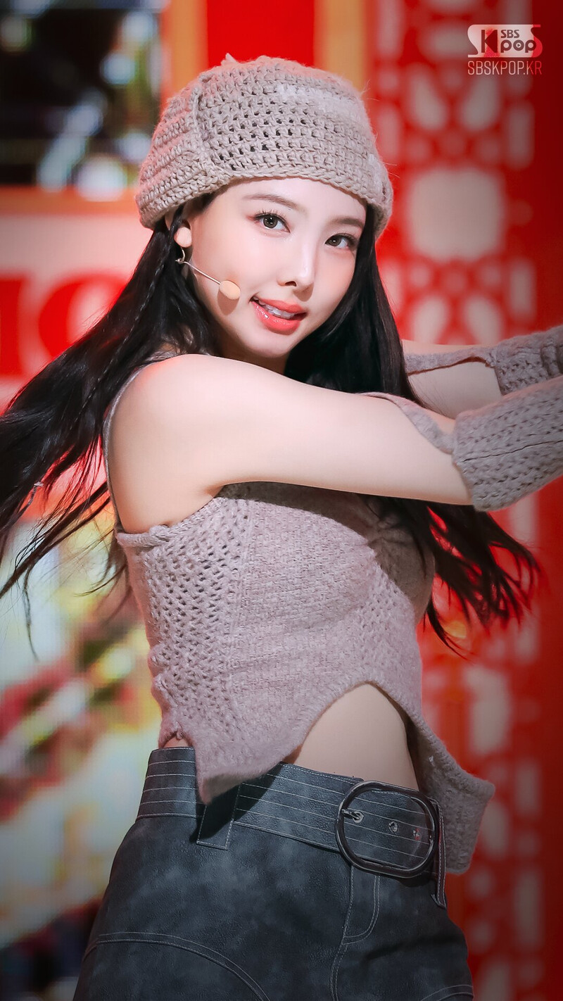 230319 TWICE Nayeon - 'SET ME FREE' at Inkigayo | kpopping