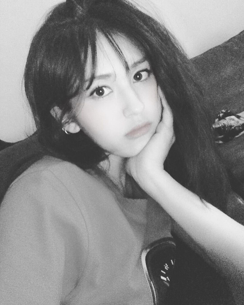 190610 SOMI Instagram Update documents 1