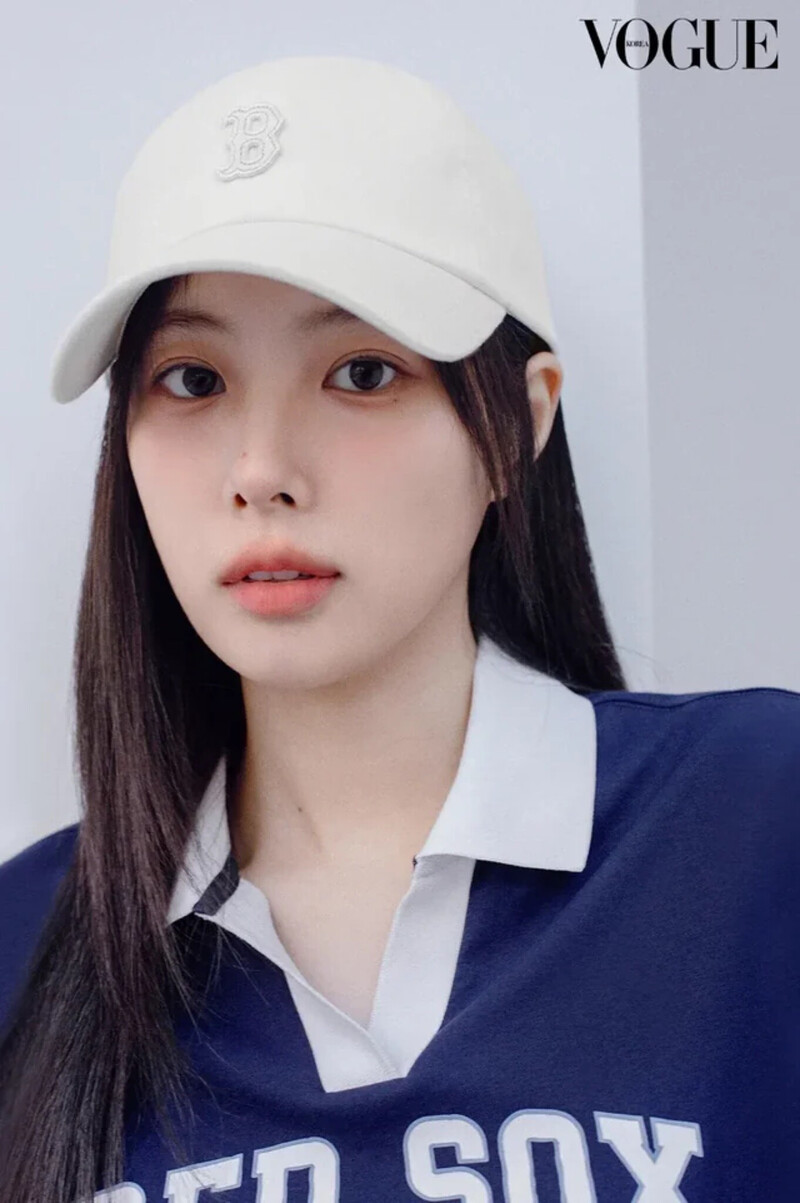 Kang Hyewon for VOGUE Korea x MLB Korea January 2024 Issue documents 8