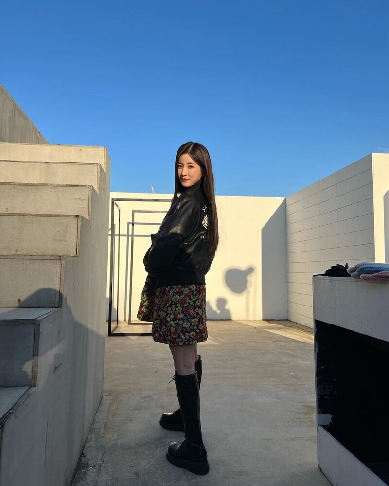 221025 APINK Chorong Instagram Update documents 3