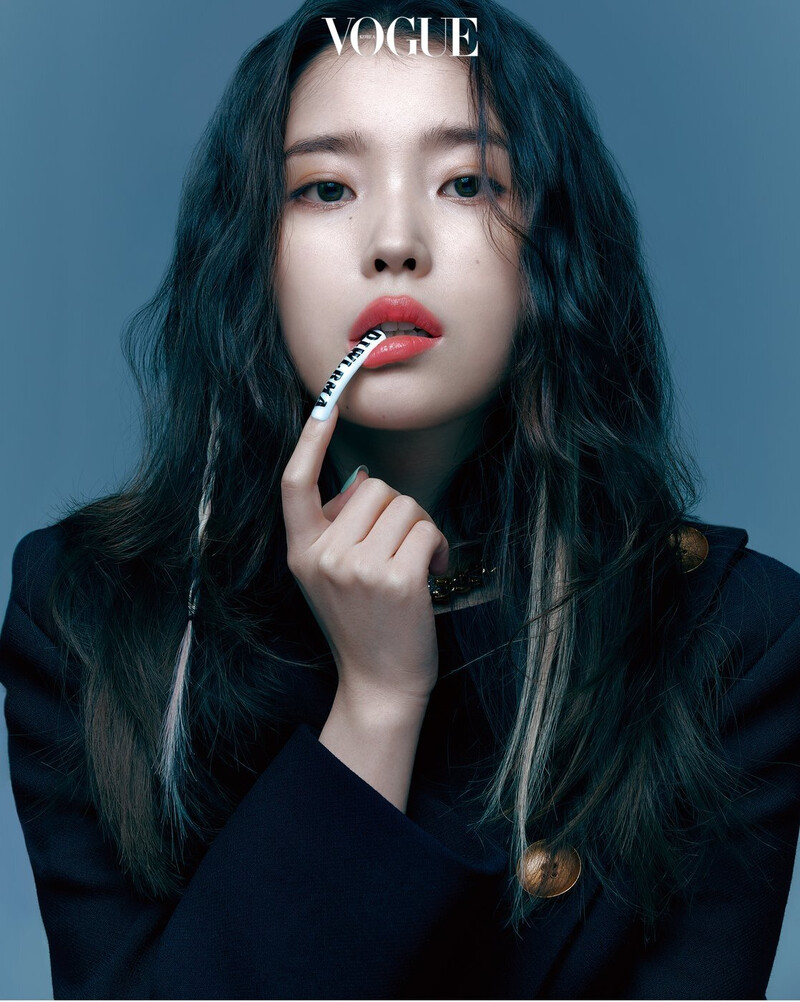 IU for Vogue Korea Magazine October 2021 Issue documents 1