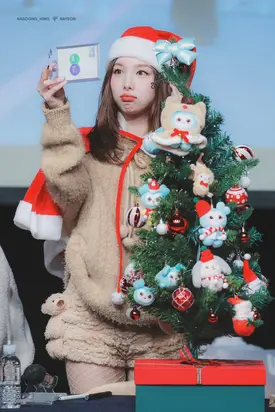 241213 TWICE Nayeon - WITHMUU Fansign