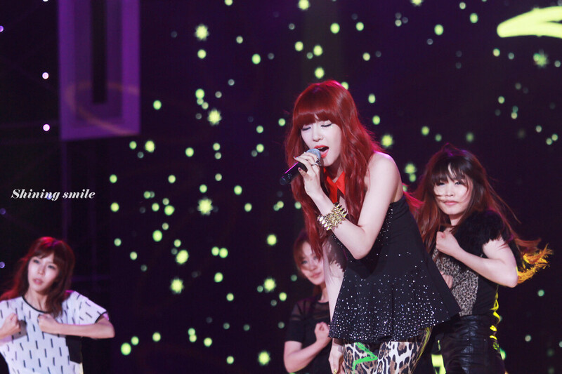 120510 Girls' Generation-TTS Tiffany at KBS Open Concert in Yeosu documents 2