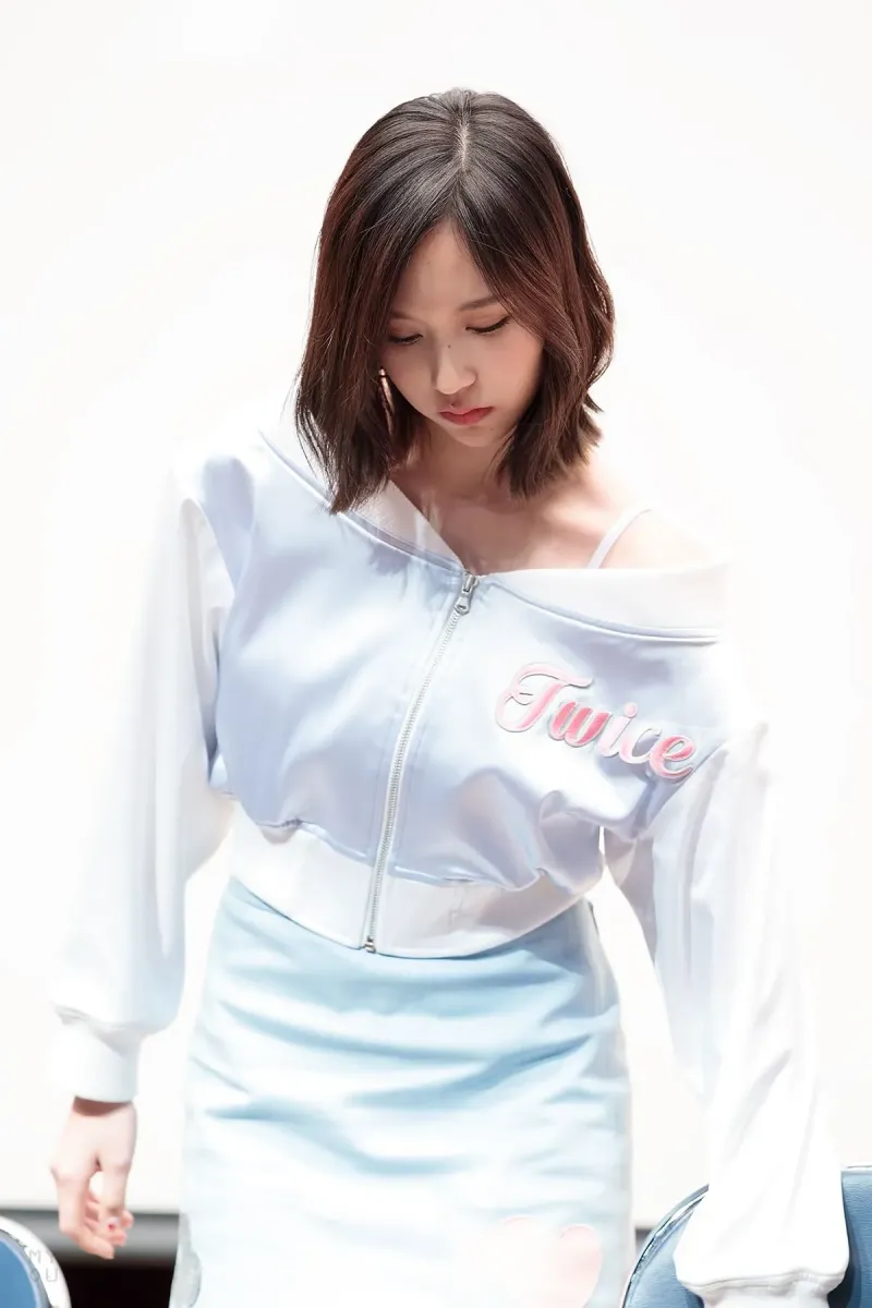 Mina645.jpg