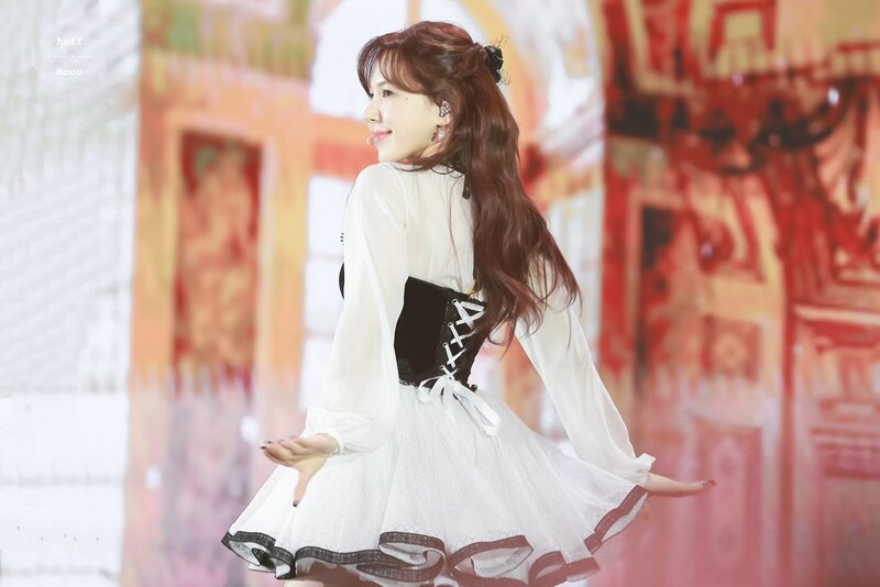 221108 Red Velvet Wendy - Genie Music Awards documents 18