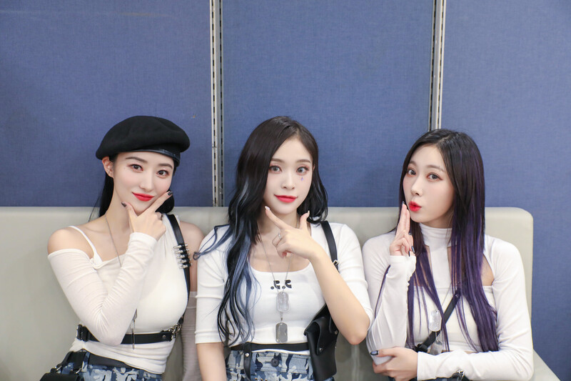 221209 Dreamcatcher Naver Post - 'VISION' Activities Behind 2 documents 4