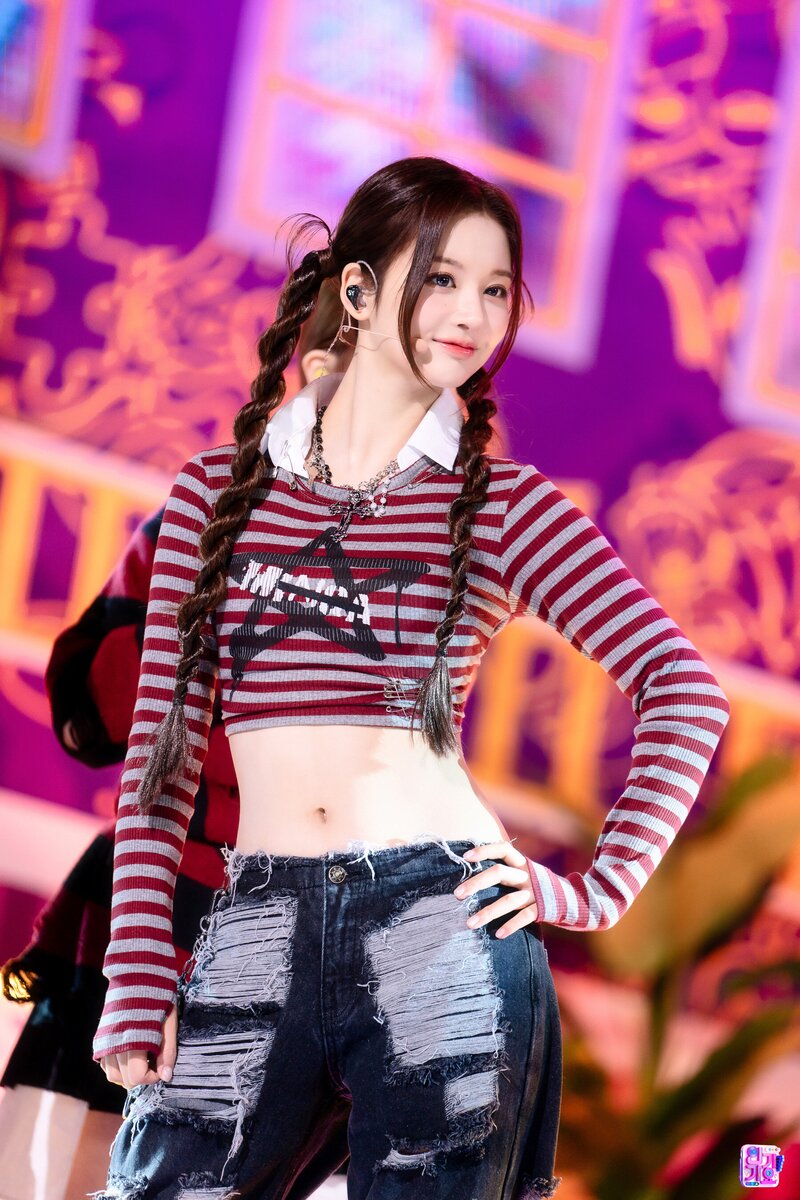230326 NMIXX Sullyoon - 'Love Me Like This' at Inkigayo documents 1