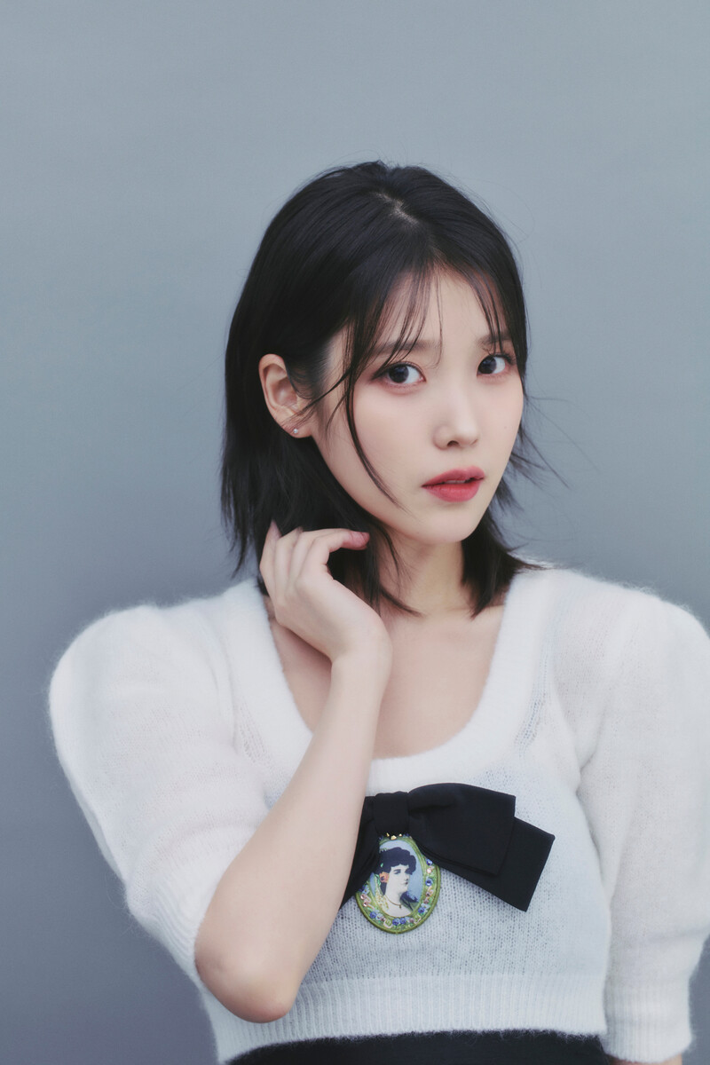 230424 IU 'Dream' Interview Photoshoot documents 3