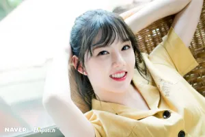 Naver x Dispatch HD Photos of GFRIEND's Yerin Parallel Jacket Photoshoot