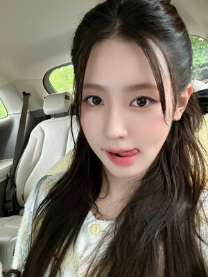 241006 - (G)I-DLE Twitter Update with Miyeon