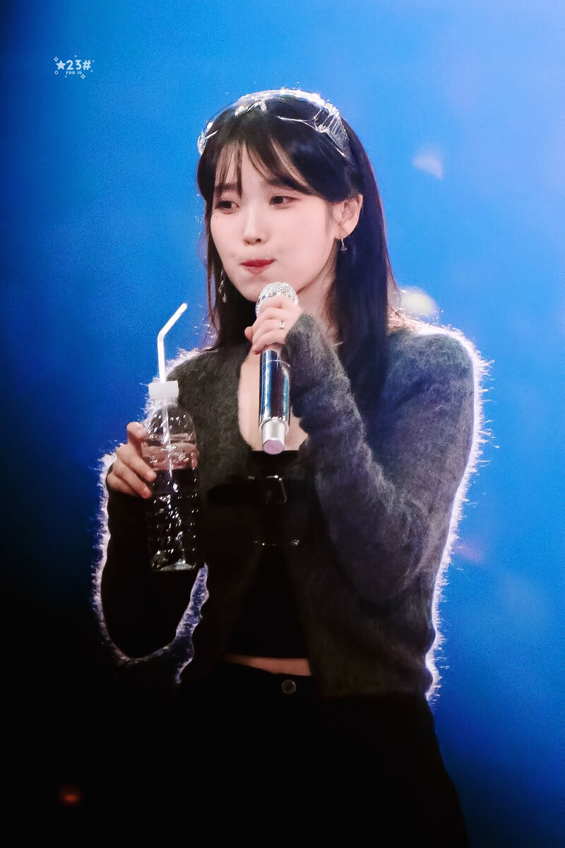 230924 IU - Fan Concert ‘I＋UN1VER5E’ in Seoul Day 2 documents 23