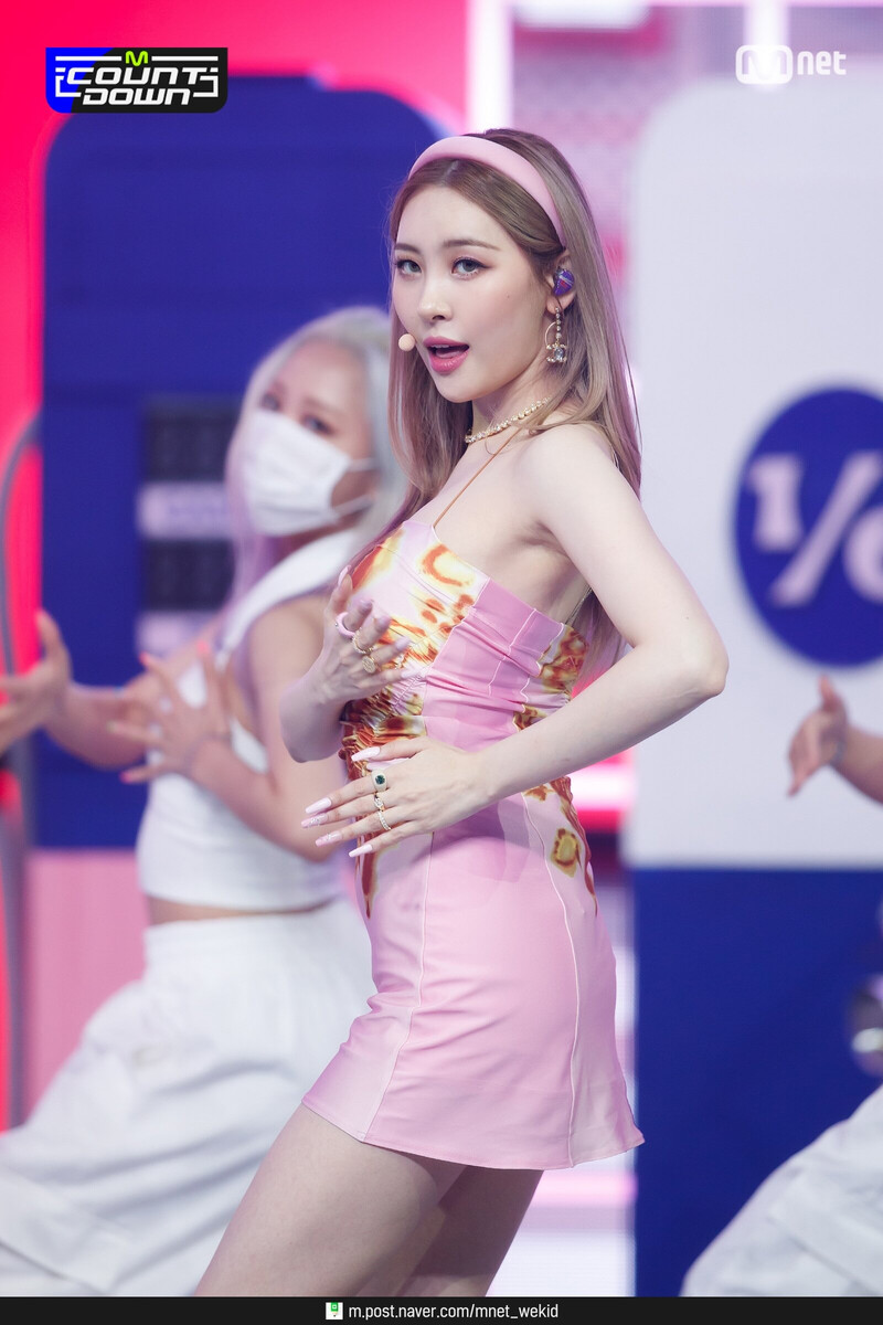 210812 Sunmi - 'SUNNY' + "You can't sit with us' at M Countdown documents 15