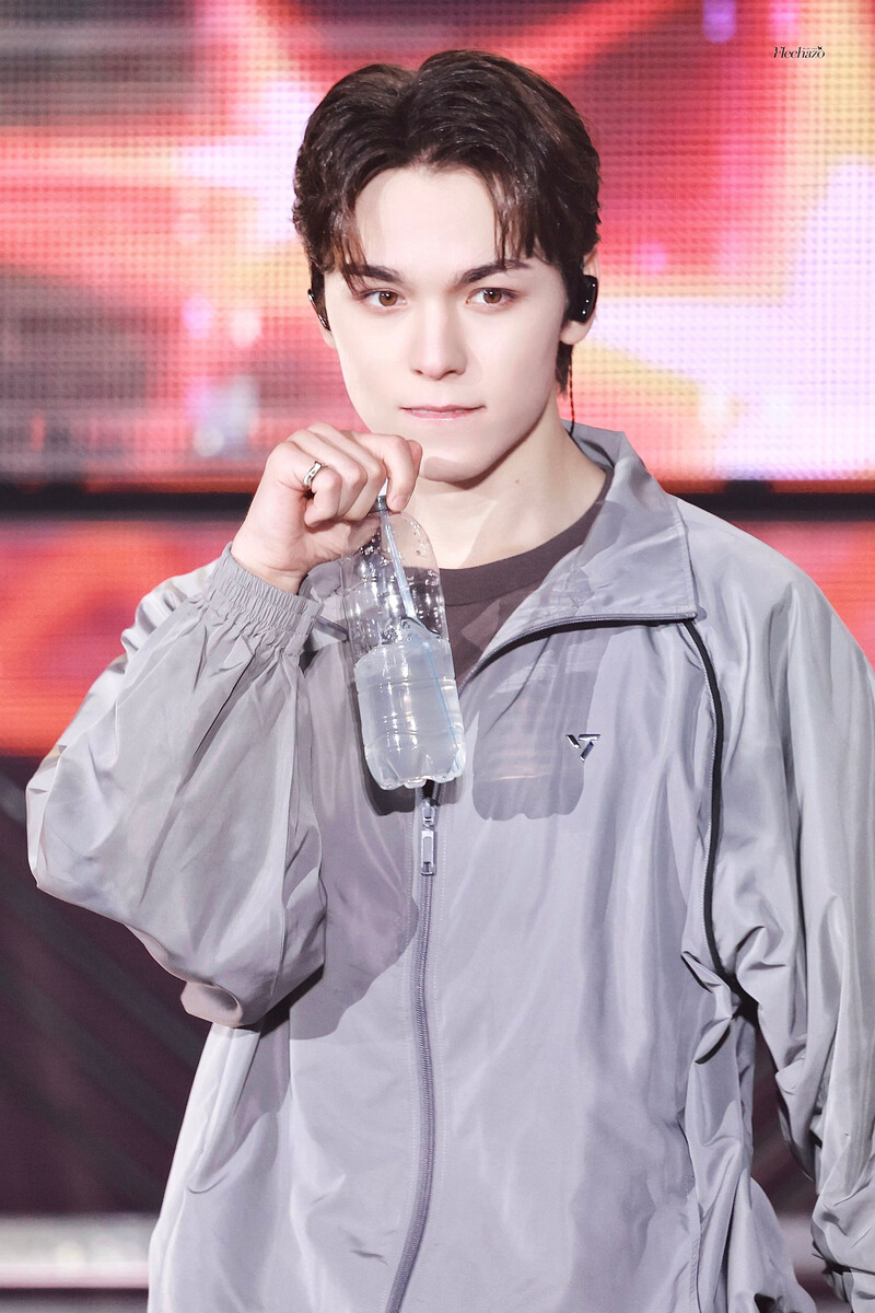 240518 SEVENTEEN Vernon -  ‘FOLLOW’ AGAIN TO JAPAN documents 1