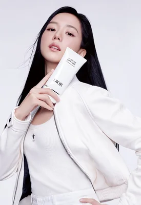 JISOO for Dior La Mousse OFF/ON Foaming Cleanser campaign