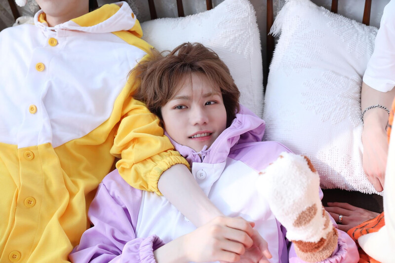 12.3.21 - [Weverse ONLY] JUST B 'Try' Animal Pajama ver. Behind-the-scenes documents 8