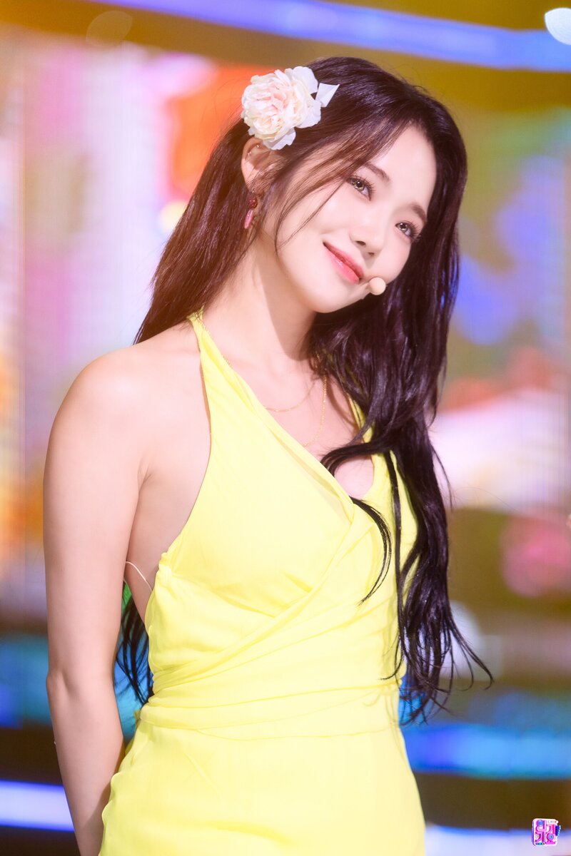 220710 fromis_9 Jisun - 'Stay This Way' at Inkigayo documents 12