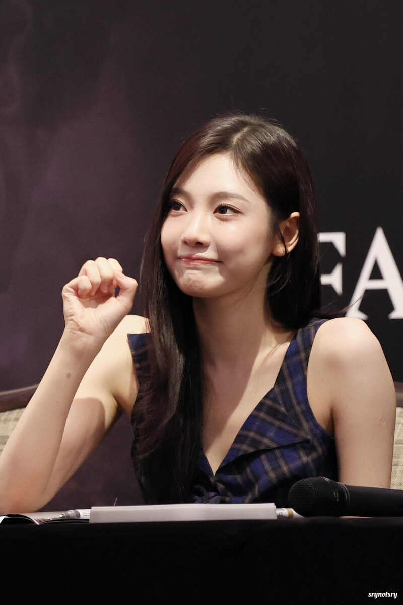 240805 aespa Ningning - Hong Kong Fansign documents 4