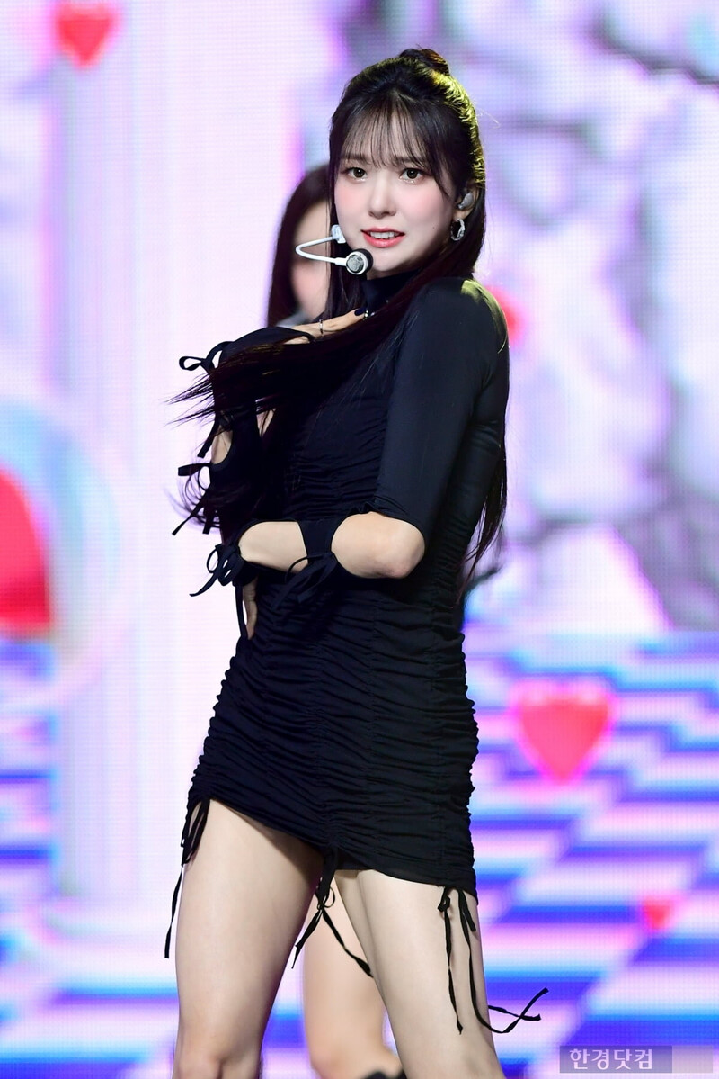 231018 Kep1er Yujin - 'Galileo' @ Show Champion documents 4