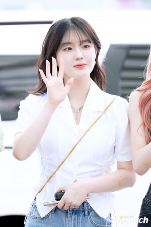 230818 Kep1er Chaehyun at Incheon International Airport