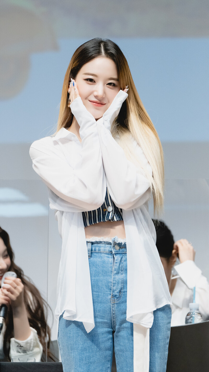 May 23, 2021 fromis_9 Gyuri | Kpopping