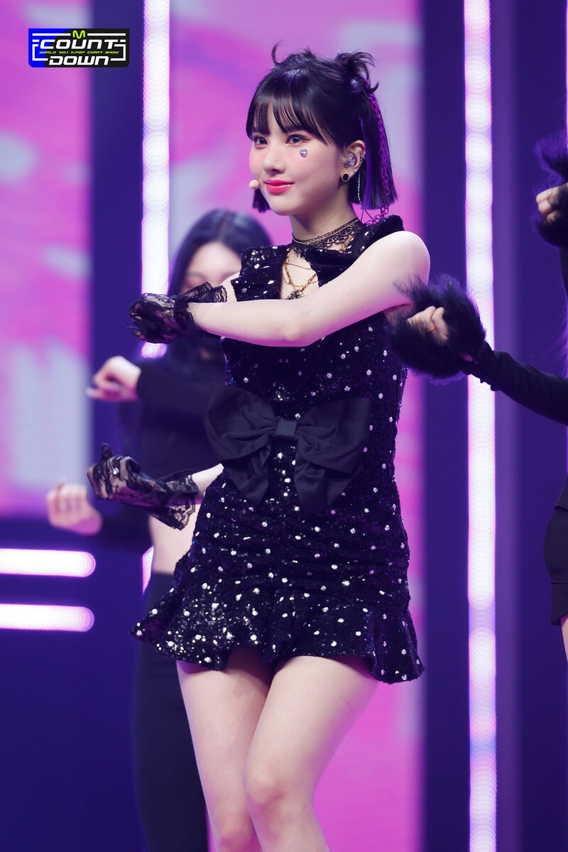 220217 VIVIZ - 'BOP BOP!' + Encore Stage at M Countdown documents 11