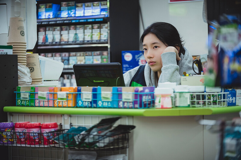 220706 SOOP Naver post - Bae Suzy - 'Anna' Behind the Scenes documents 13