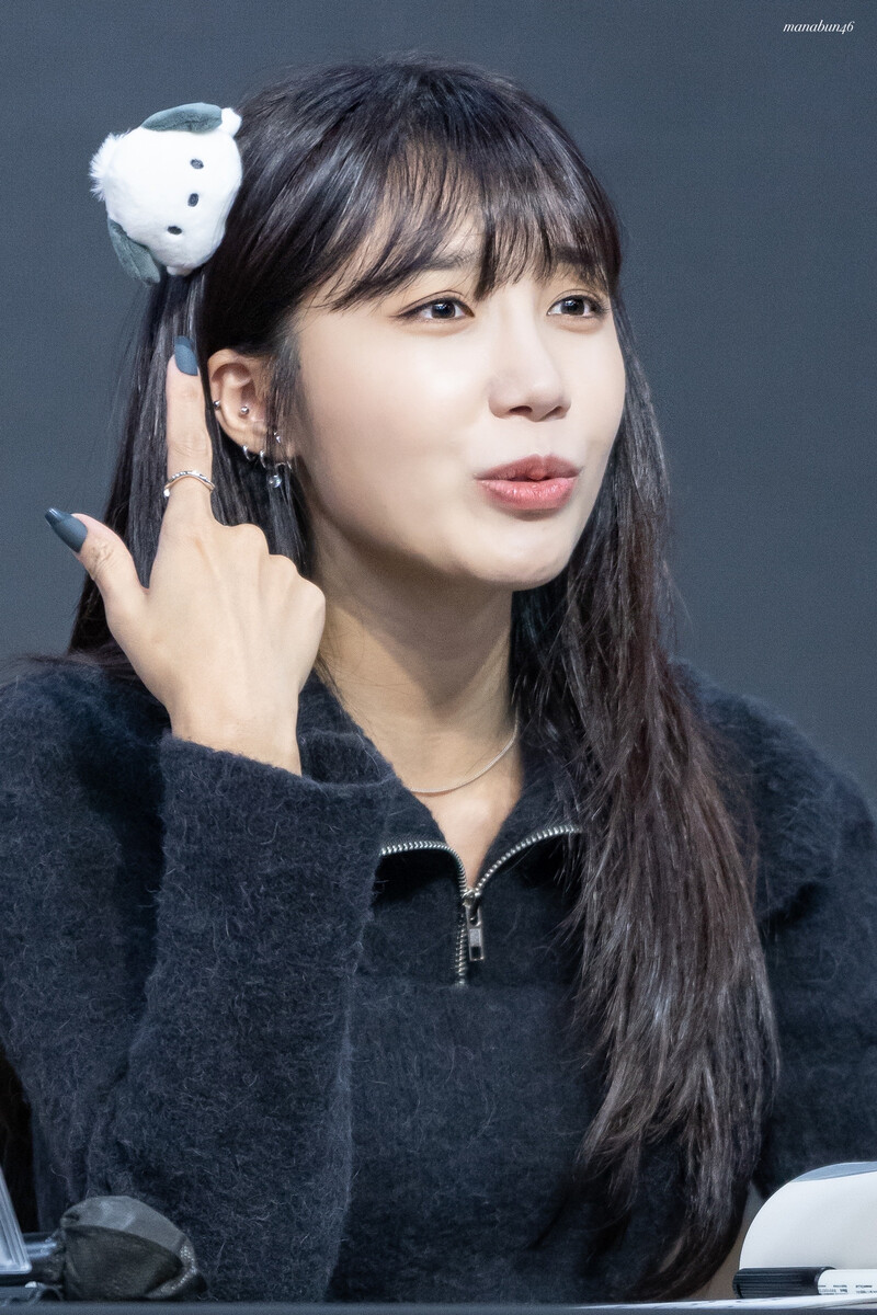 221112 Apink EUNJI at fansign event documents 4