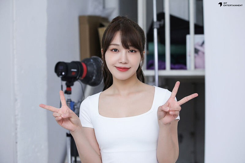 230622 IST Naver post -EUNJI behind the scenes of 'Atflee' commercial documents 15