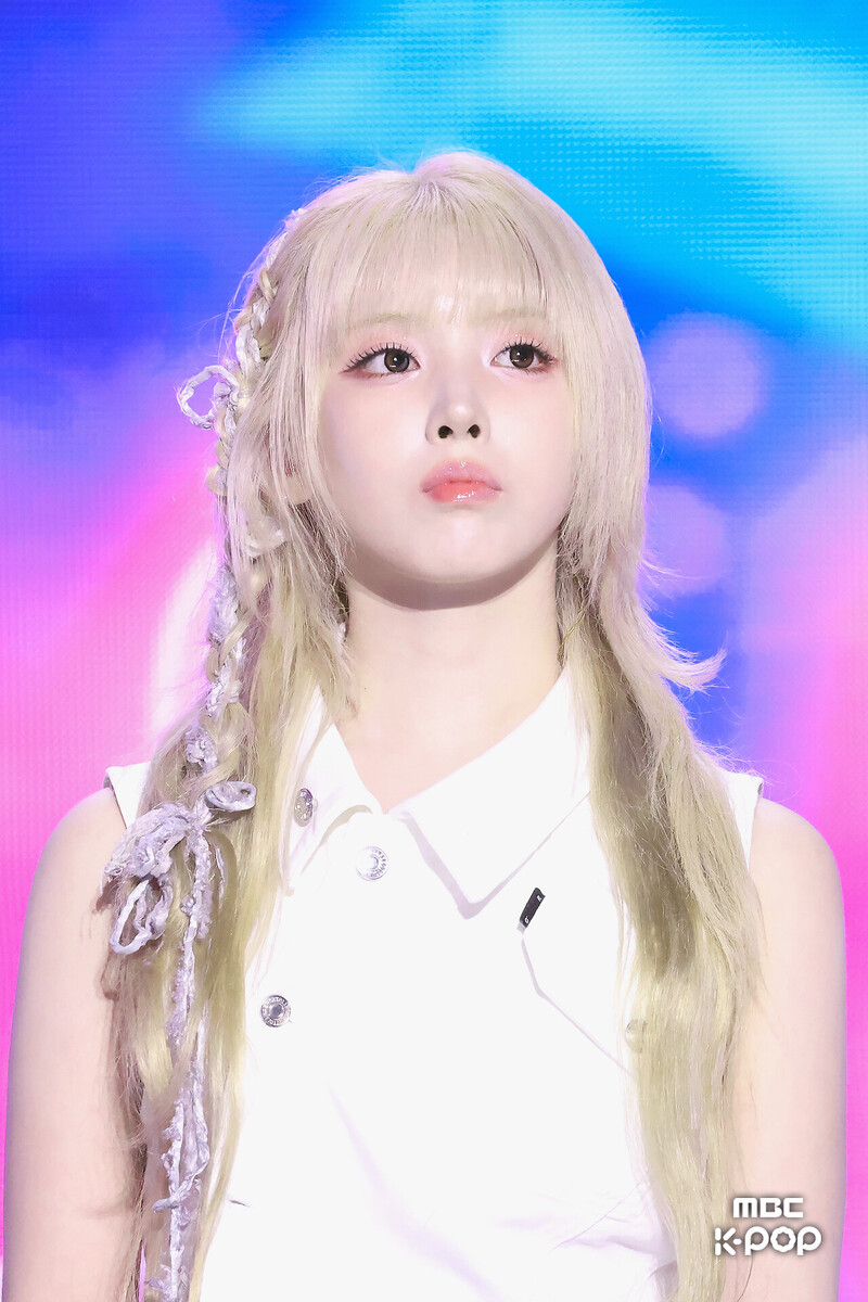 240824 NMIXX Jiwoo - 'Love is Lonely' at Music Core documents 1