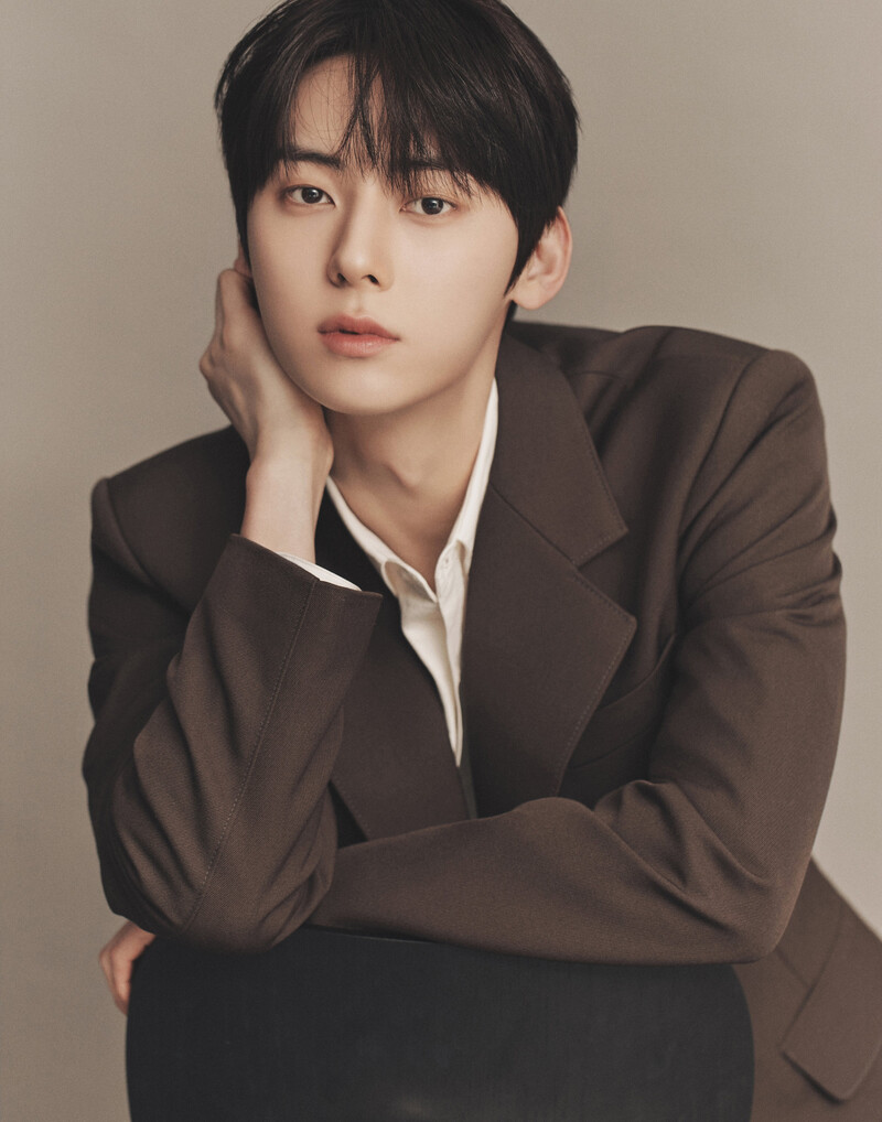 MINHYUN PLEDIS Profile Photos 2022 documents 1