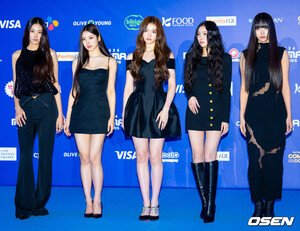 241123 MEOVV at 2024 MAMA Awards Day 3