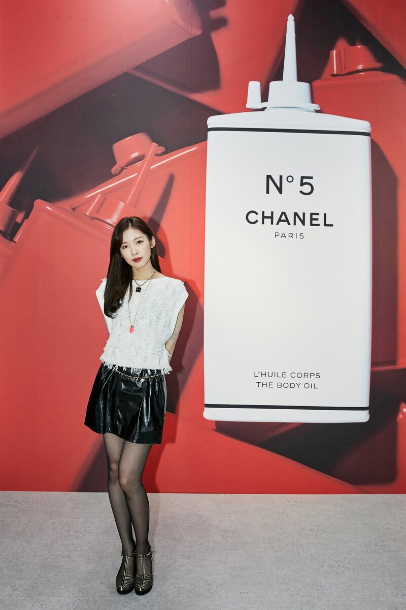 210630 OH MY GIRL Arin at Chanel Factory 5 Pop-up Store Event documents 6