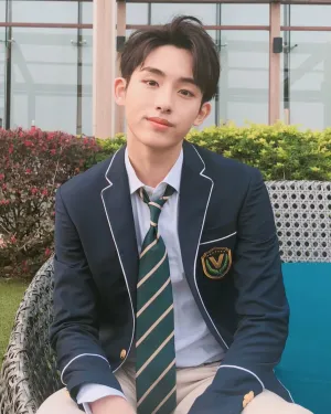 190628 | WayV's Winwin - 'Back to School Kit' offscreen [ Weibo Update]