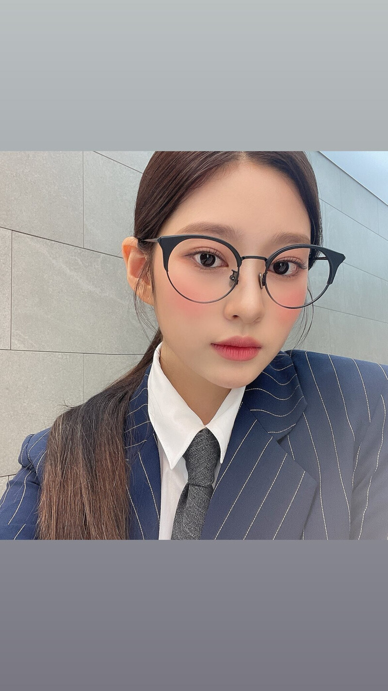 210925 Kim Minju SNS Update documents 6