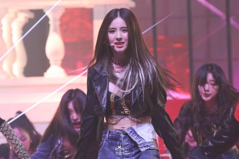 220603 Heejin at Queendom 2 Finale documents 2